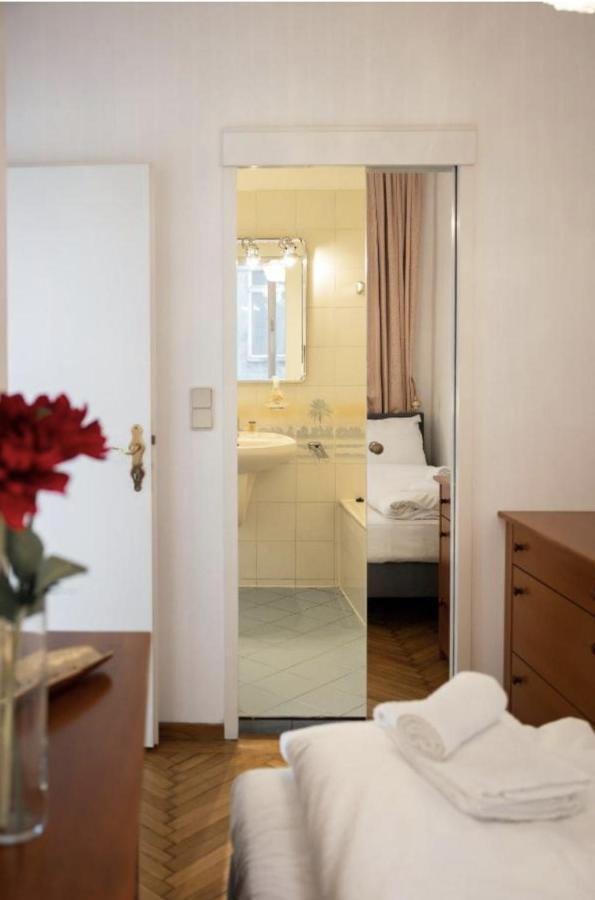 Calm 60M2 Flat Close To Center - Free Parking Vienna Luaran gambar